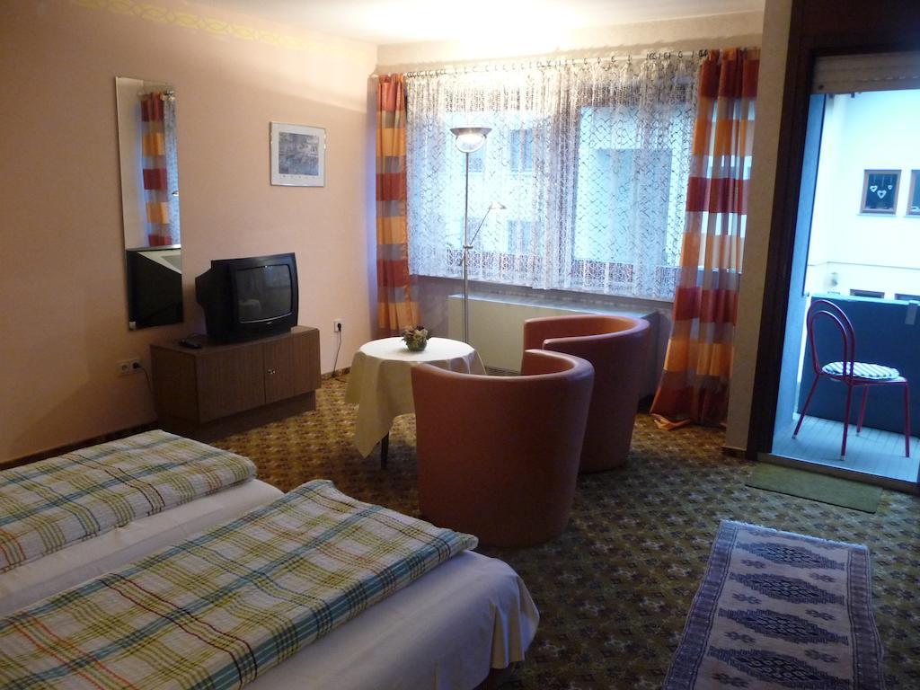 Hotel-Garni-Sonnenlay Bernkastel-Kues Szoba fotó